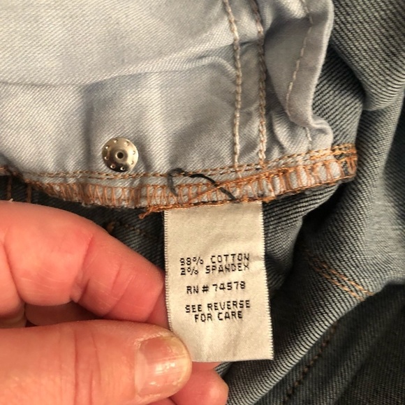 Cache  size 10 dark denim jeans classic Capri bling pockets, fits 10-12 - Picture 7 of 12